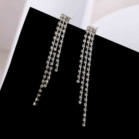 Yheakne Boho Rhinestone Tassel Earrings Long Fringe Drop Dangle Earrings Silver Crystal Chain Tassel Earrings Vintage Chandelier Chain Studs Earrings Luxury Statement Earrings Jewelry for Women and Girls Gifts (Shorter)