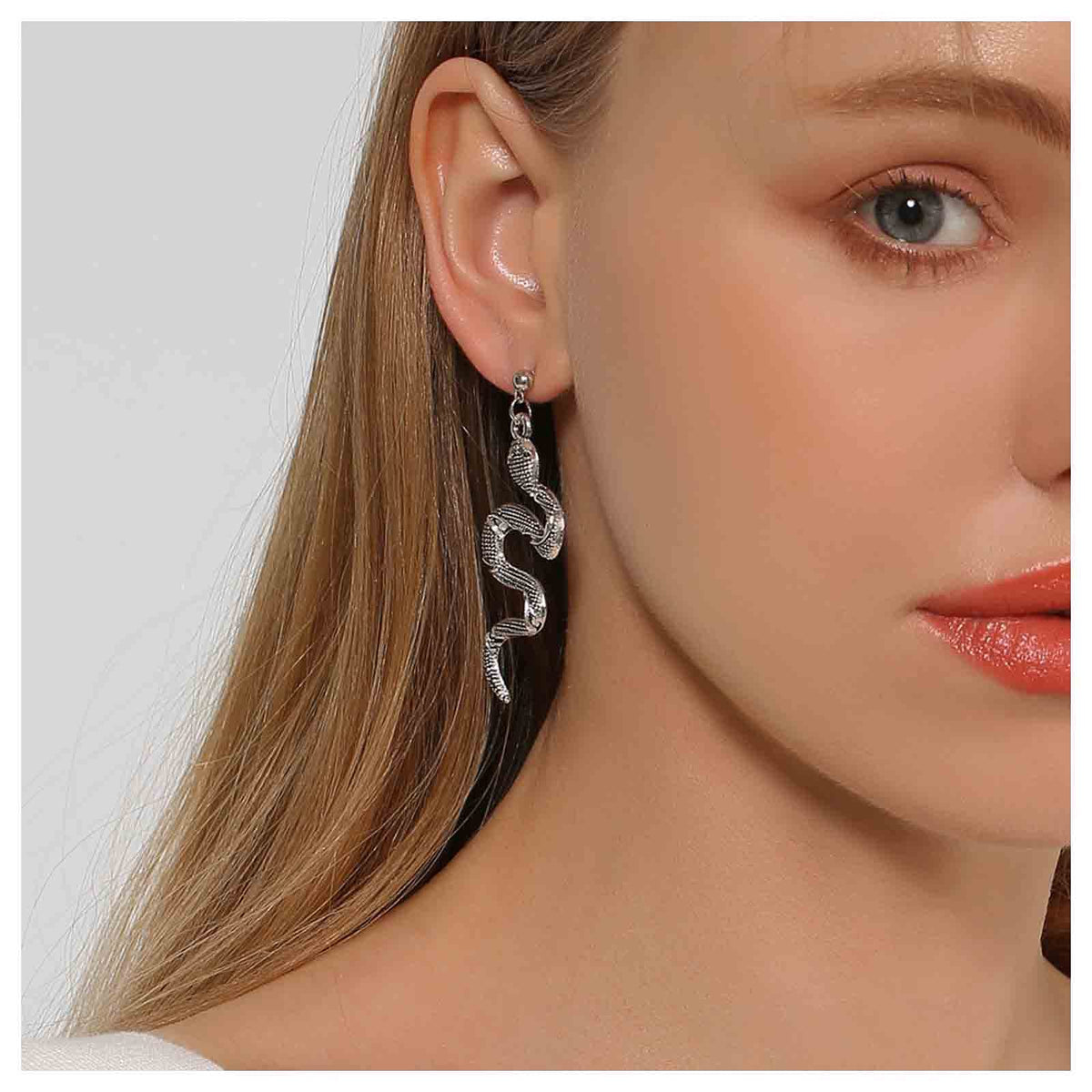 Yheakne Punk Snake Earrings Silver Snake Dangle Earrings Serpent Drop Earrings Gothic Earrings Jewelry for Women and Girls