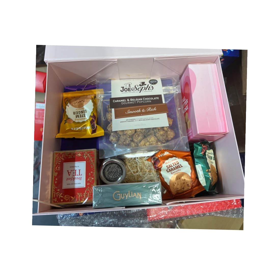 Mother's Day gift Hamper - With Tea, Chocolate, Fudge & Biscuit - Valentines Day Gift For Her Mum, Wife - Afternoon Tea Hamper