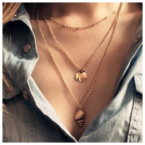 Yheakne Bohemia Layered Seashell Necklace Choker Gold Coin Disc Pendant Necklace Chain Conch Shell Necklace Handmade Beachy Necklace Jewelry for Women and Girls