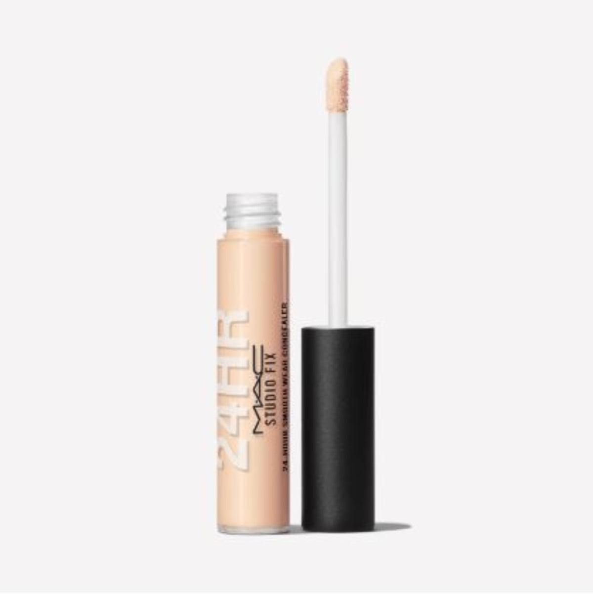 M.A.C Studio Fix 24-Hour Smooth Wear Concealer NW15