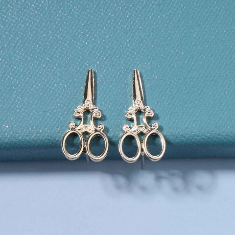 Yheakne Punk Scissors Stud Earrings Gold Barber Earrings Minimalist Petite Earrings Personalized Earrings for Women and Girls Hair Stylist Gifts (Gold)