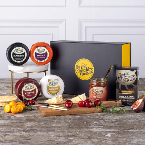 Cheese Lover's Cheese & Chutney Gift Hamper | Includes 4 x Luxury Waxed Truckles, Chutney & Artisan Biscuits | Cheshire Cheese Company