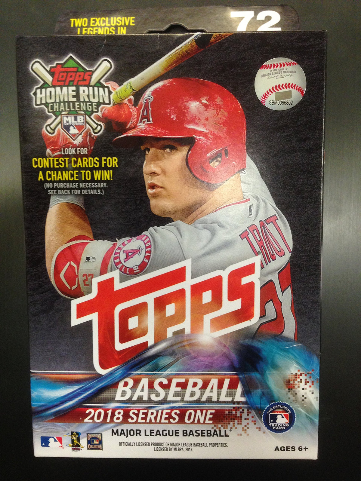 Topps 2018 Series 1 Collectible Baseball Hanger Pack (Unopened Factory Sealed)